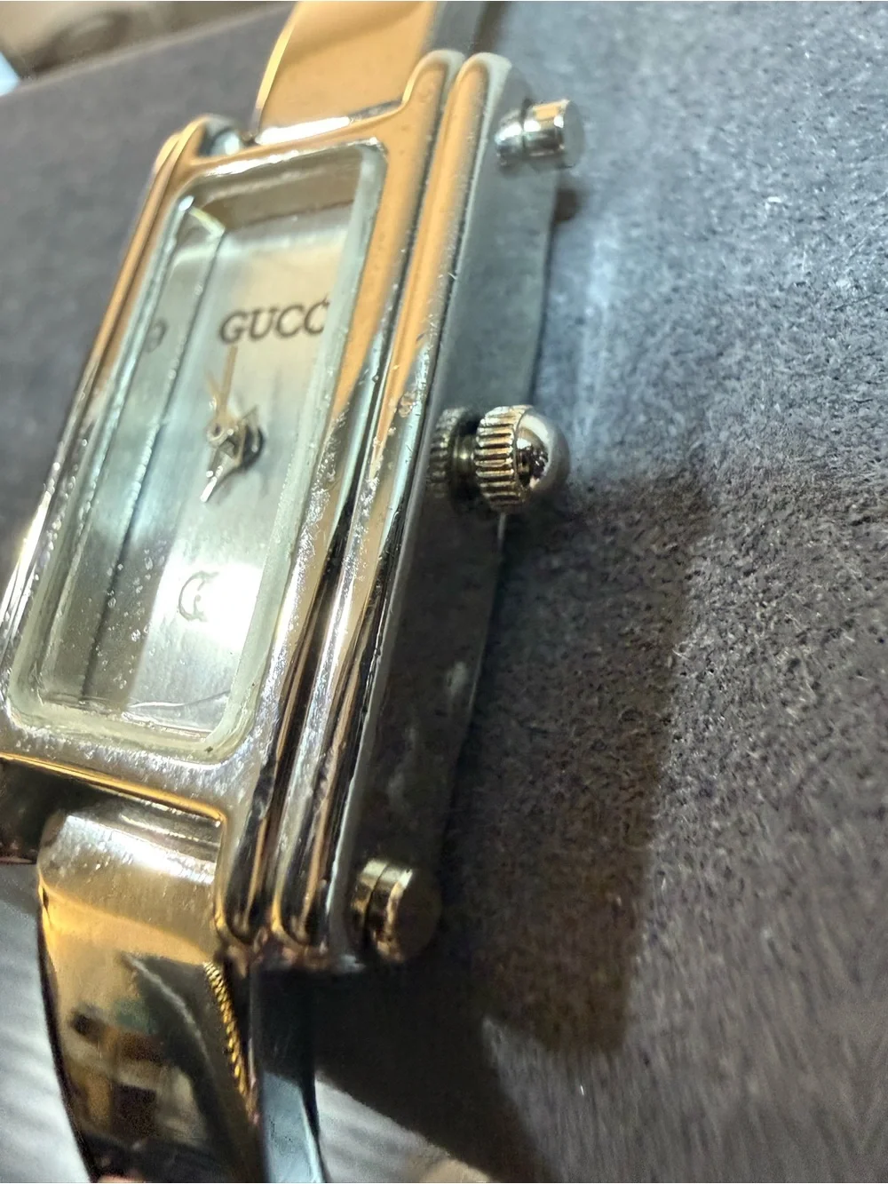 Vintage Gucci 1000.06 Silver Tone Bangle Watch Swiss Made Working New Battery